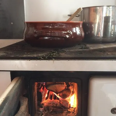 La Familia Bed & Breakfast *